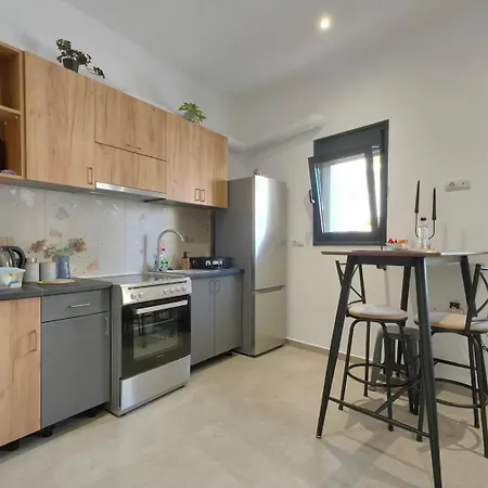 Archo's 2 Smart Location, Private Parking חאניה